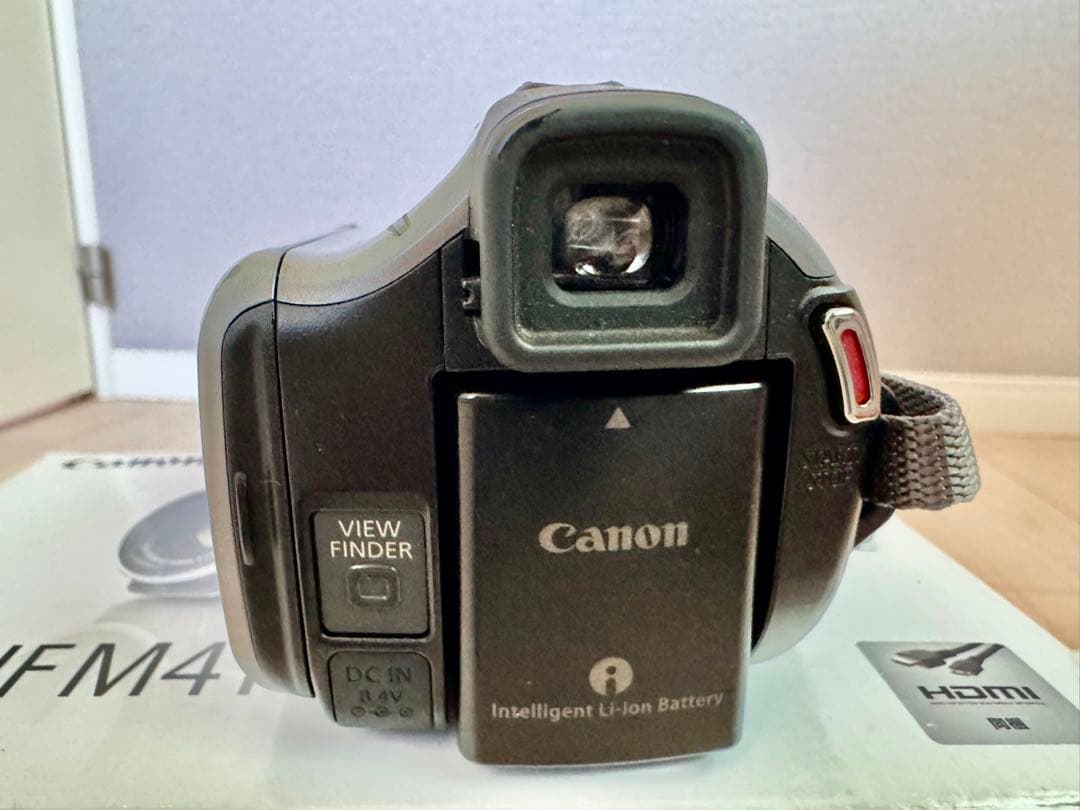 Canon iVIS HF M41 ビデオカメラ本体　　※付属セット