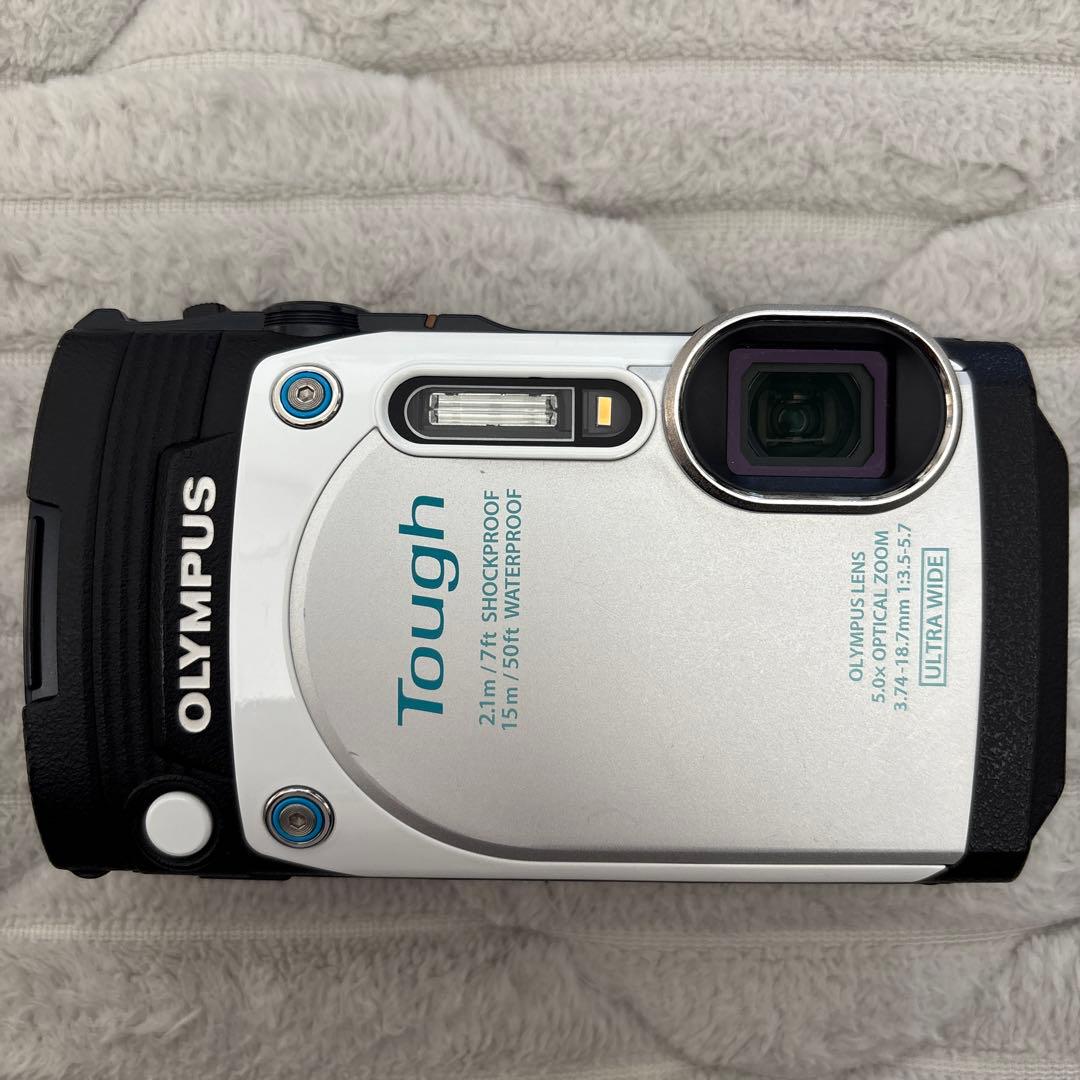 OLYMPUS STYLUS TG-870 ホワイト