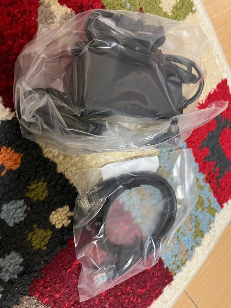 【新品&未使用】docomo  5G HR02 本体