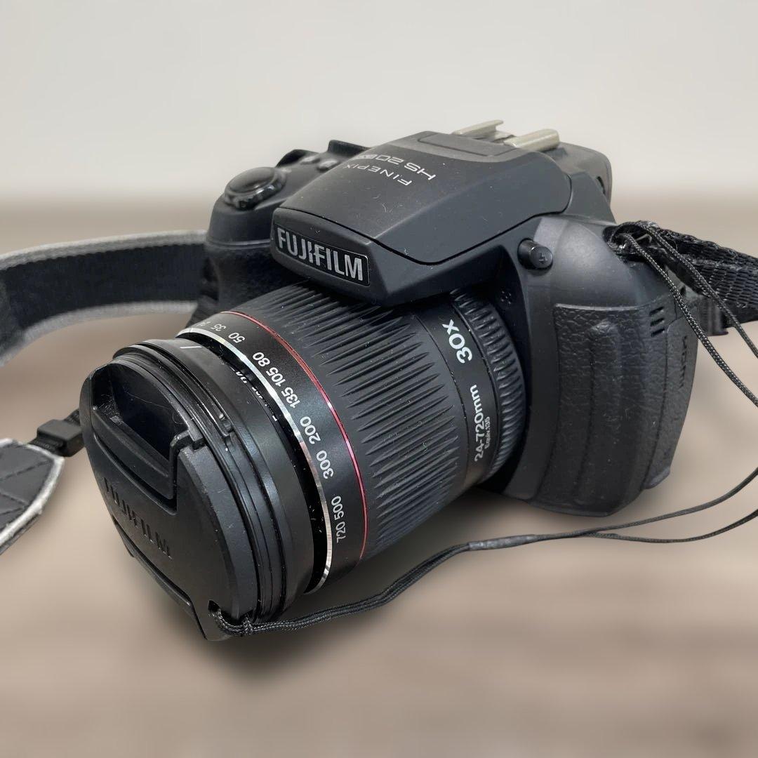 FUJIFILMデジカメ　一眼レフカメラ FINEPIX HS20EXR