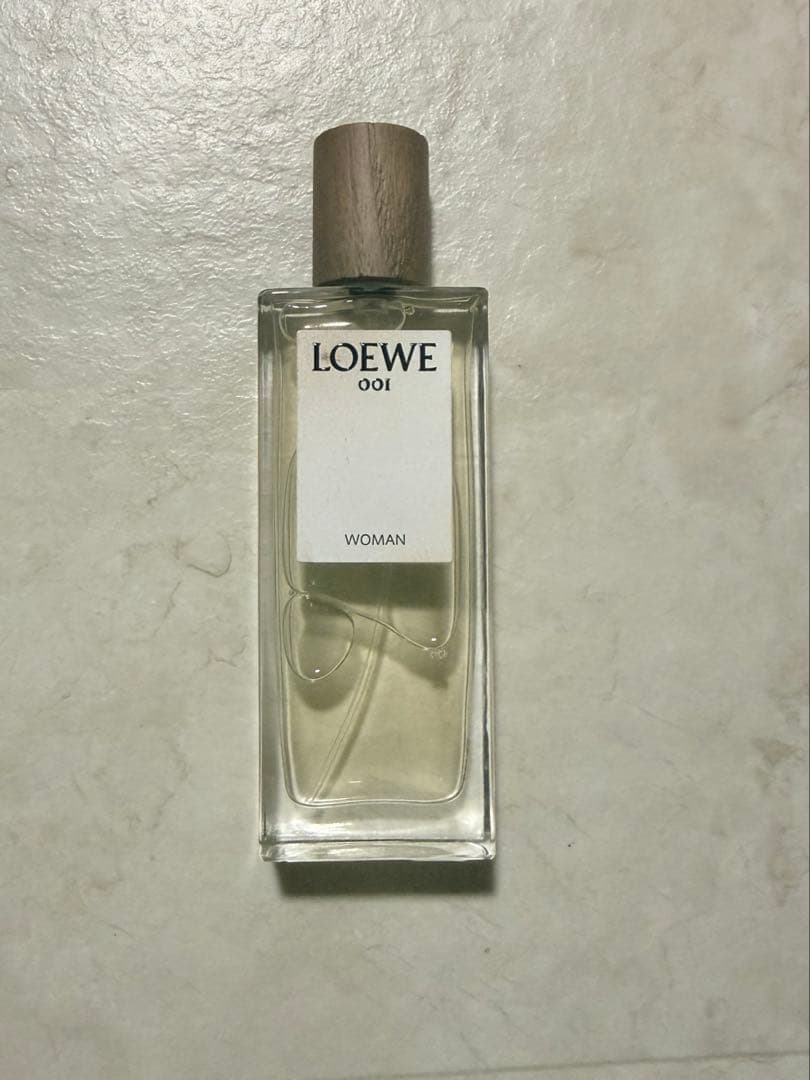 LOEWE 001 WOMAN 香水（50ml）