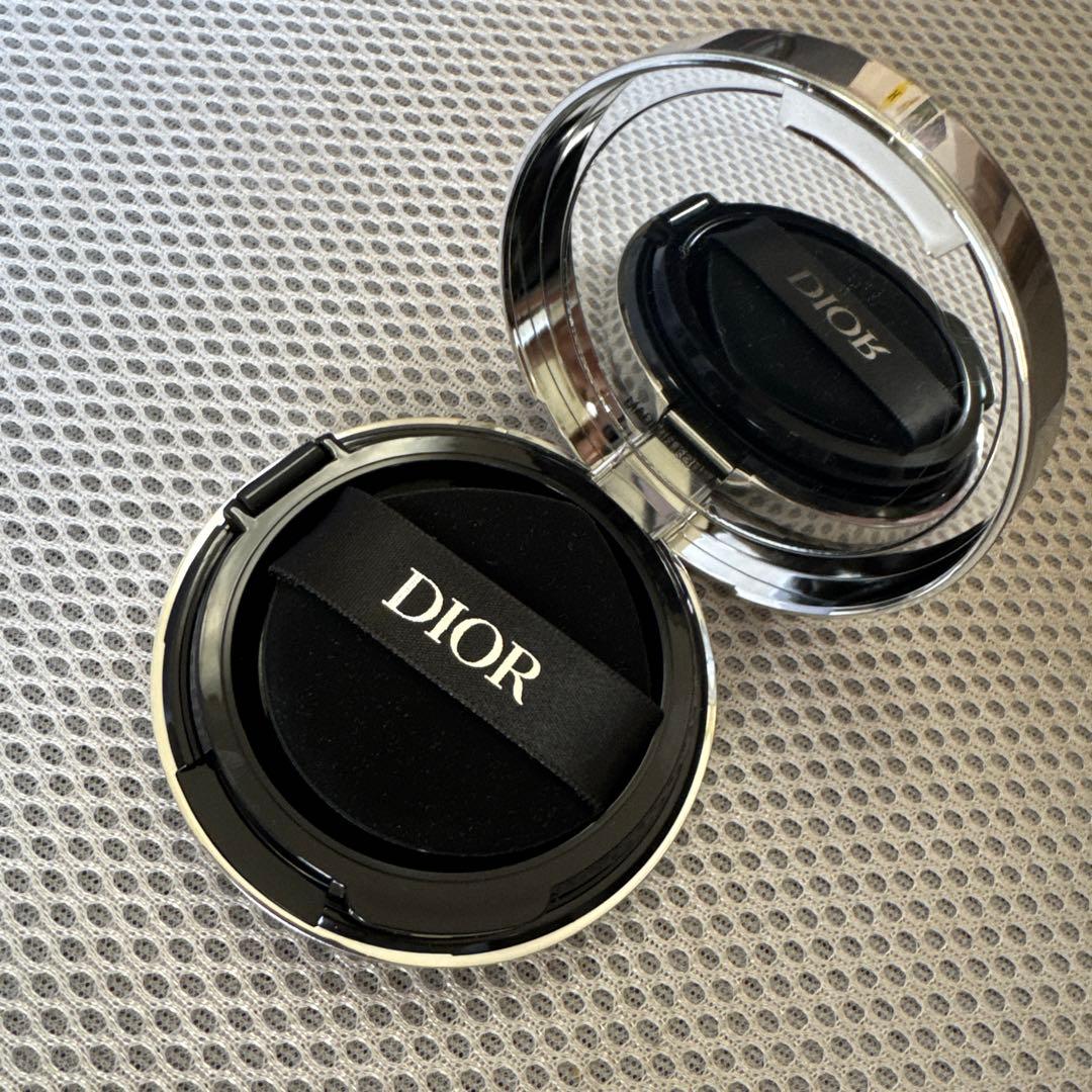 ファンデーション Dior Forever Cushion Foundation 4M01