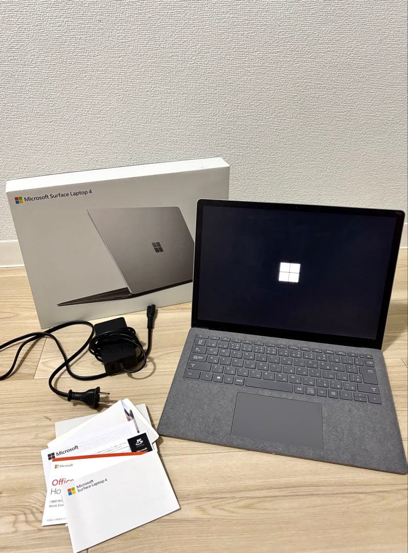 美品　Surface Laptop 4 256GB 付属品完備 初期化 動作確認