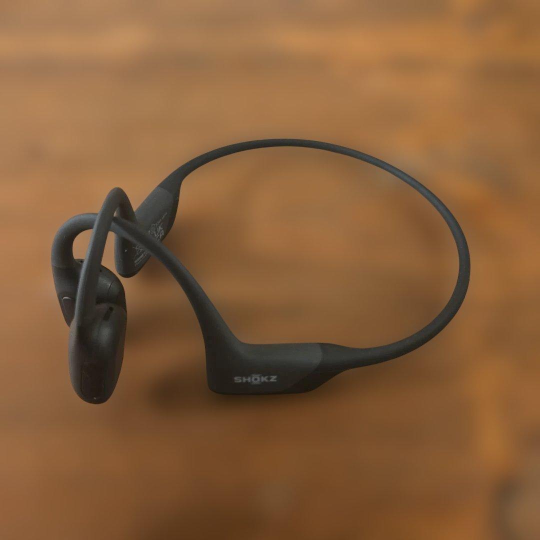 ③Shokz OpenRun Pro 骨伝導イヤホン