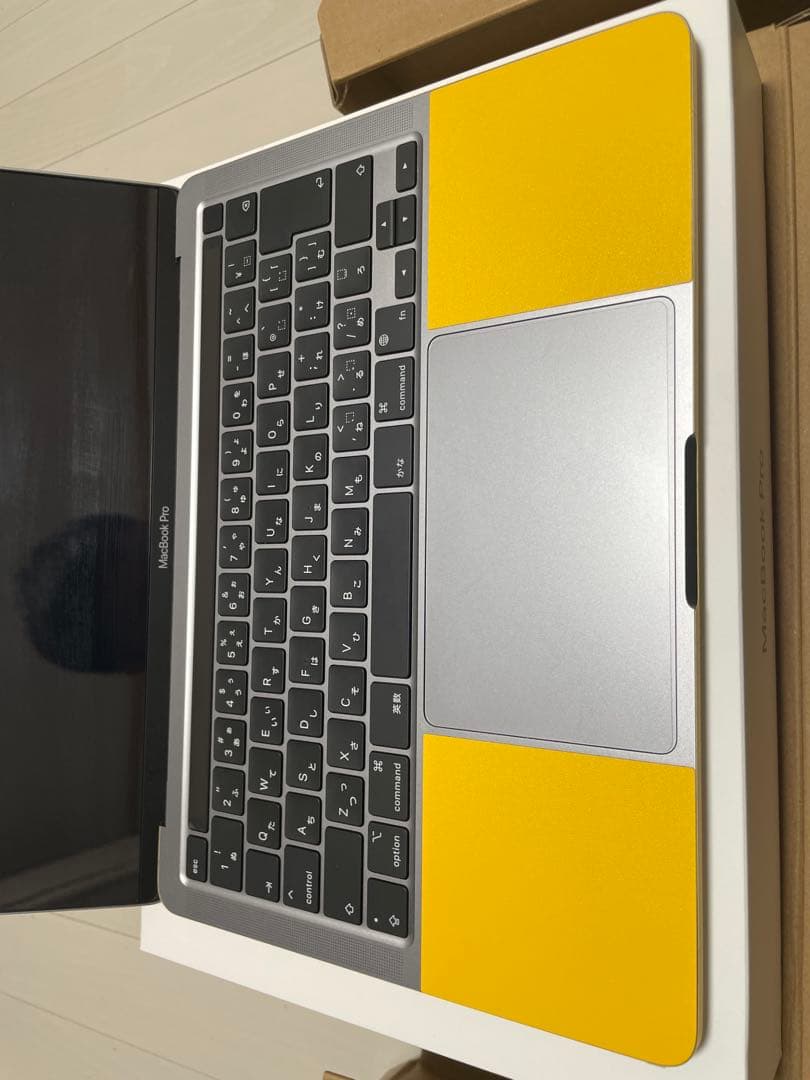 MacBook pro 2020 13.3inch 8Gメモリ　256GB