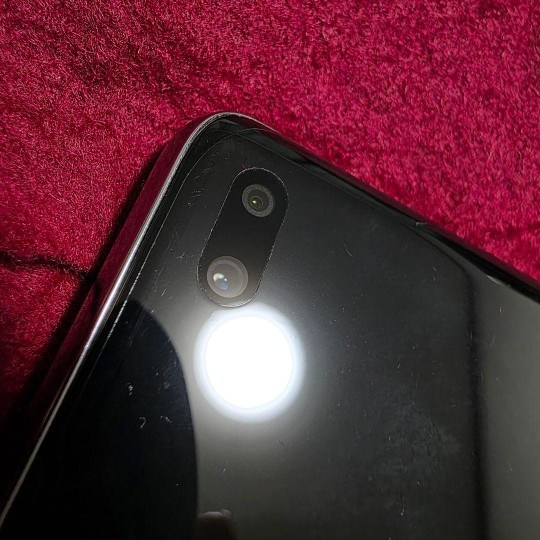 Samsung Galaxy S10+ ケース付き