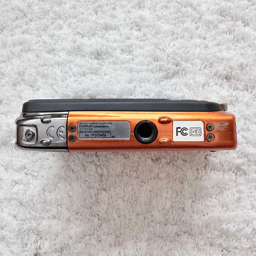 美品【動作確認済】FUJIFILM 富士フイルム FINEPIX XP30 防水