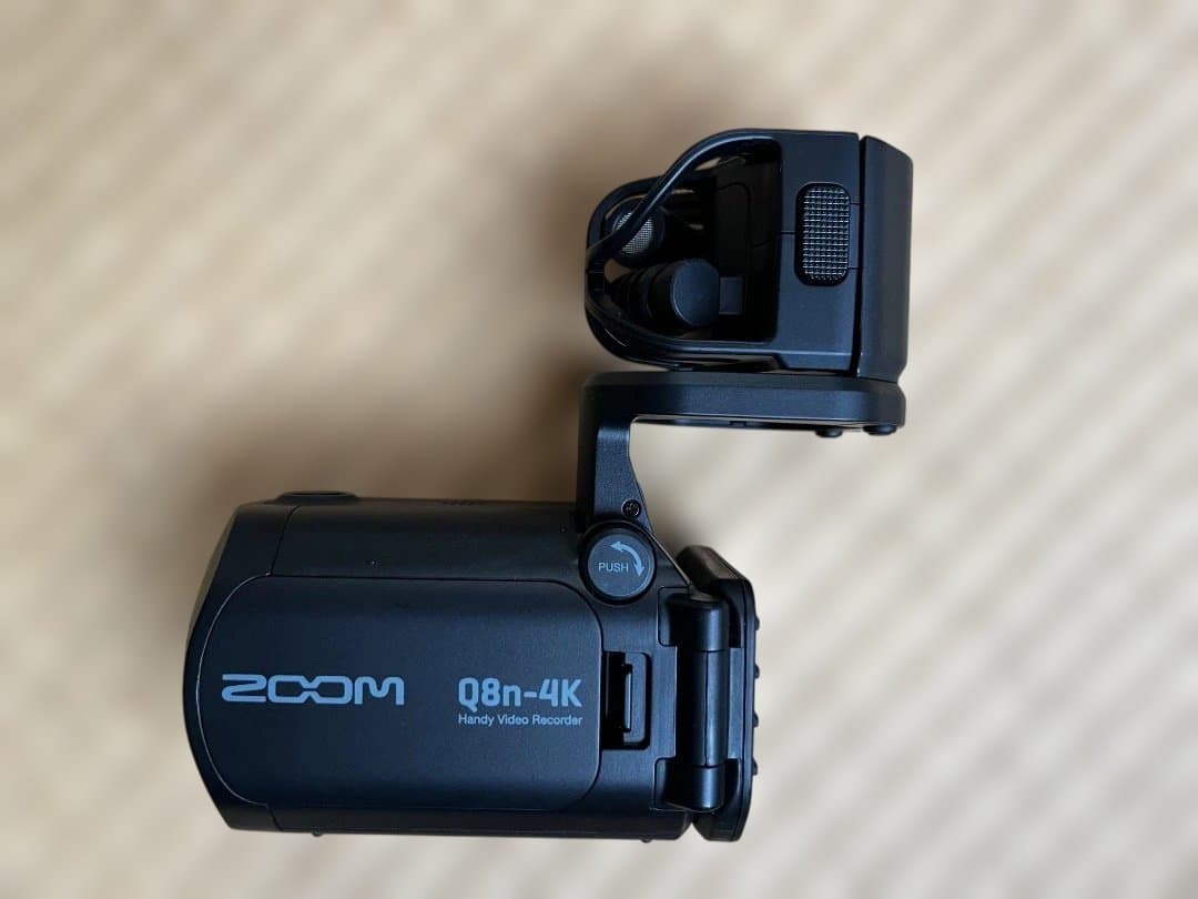 ZOOM Q8n-4K　ZOOMのミージシャンや配信者向け高性能ビデオレコーダー