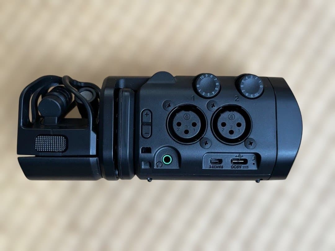 ZOOM Q8n-4K　ZOOMのミージシャンや配信者向け高性能ビデオレコーダー