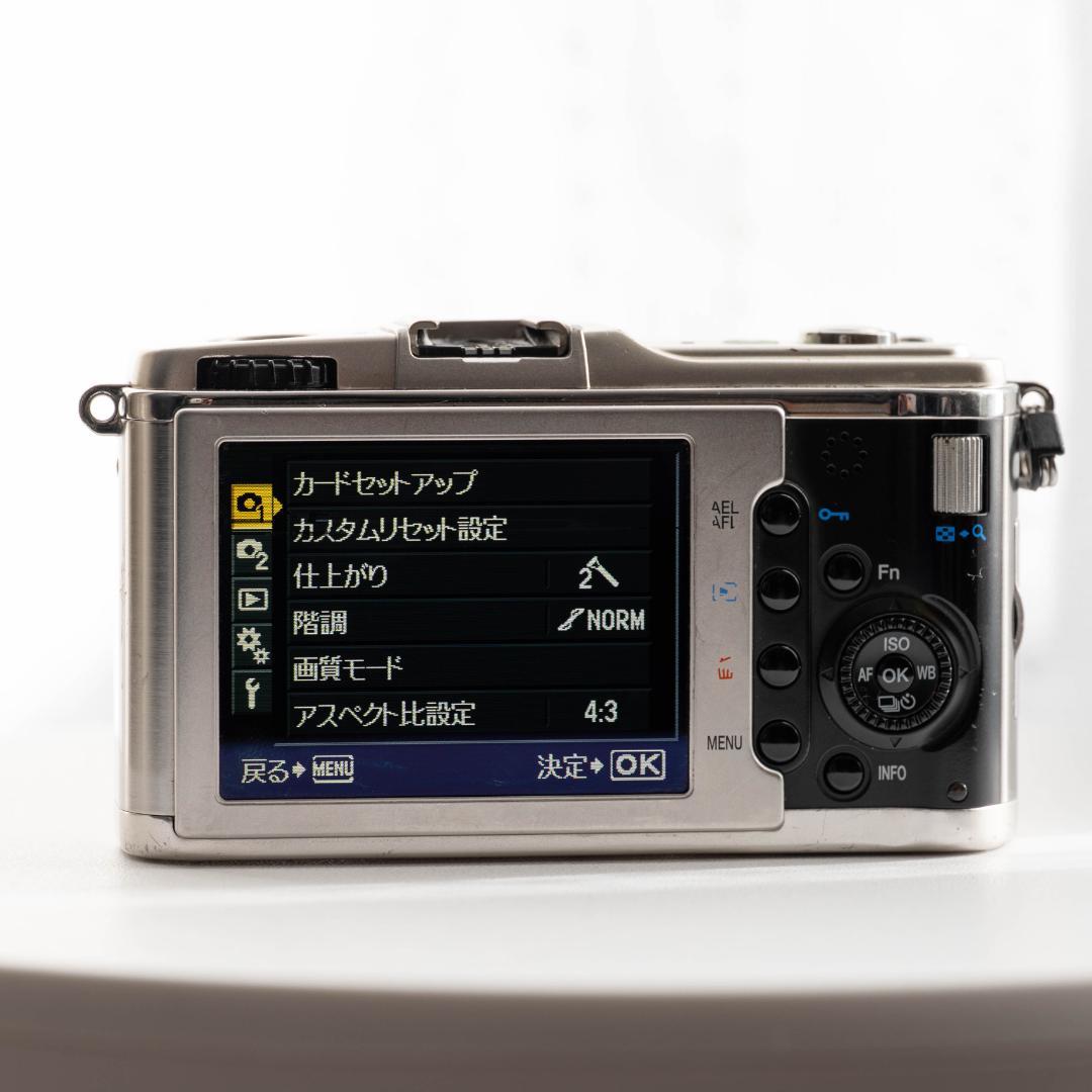 訳アリ☆【写ルンです感覚のコンデジ】OLYMPUS PEN E-P1 24mm