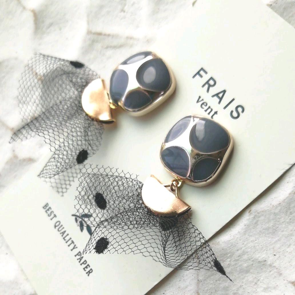 個性的　チュールレース　タッセル　フリンジ　ピアス　イヤリング　アクセサリー