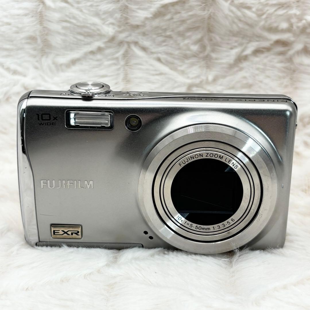 FUJIFILM FinePix F70EXR シルバー