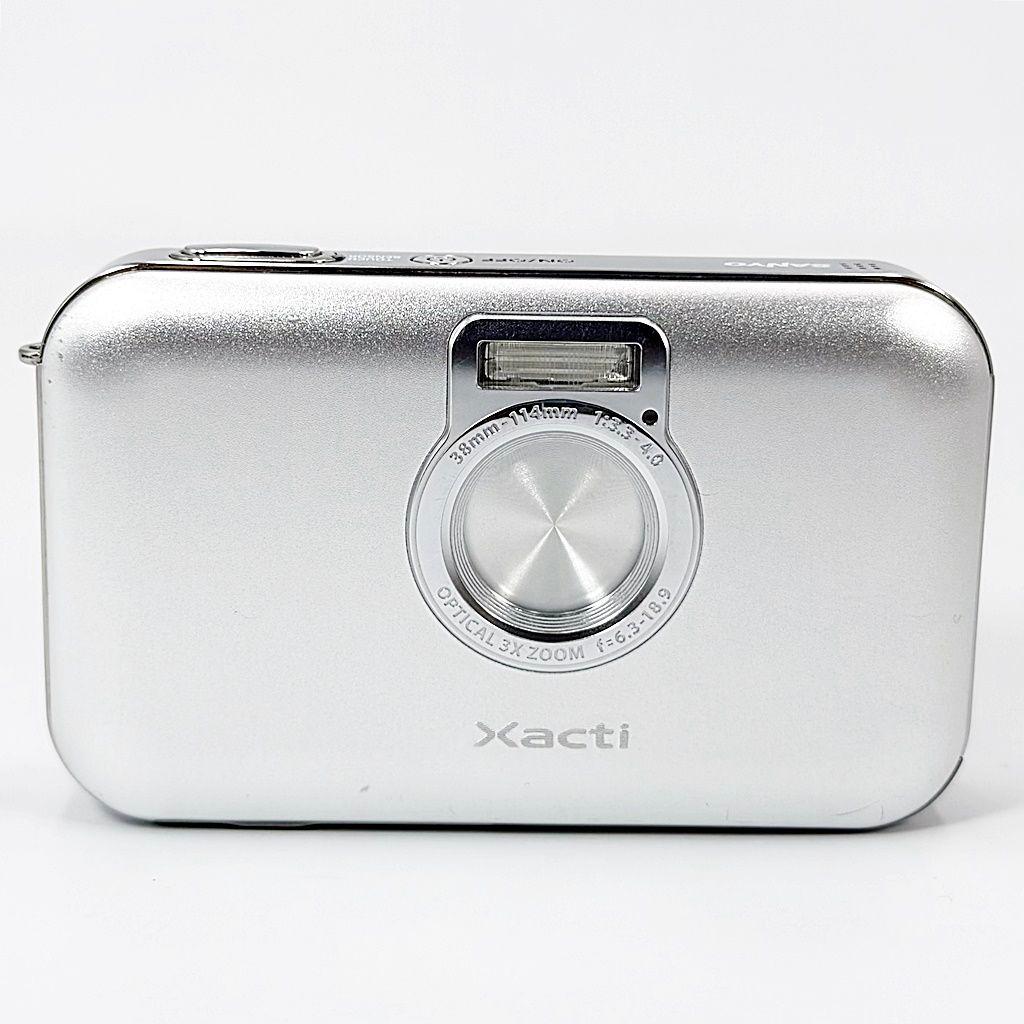 サンヨー SANYO Xacti DSC-E6 シルバー コンデジ カメラ 中古