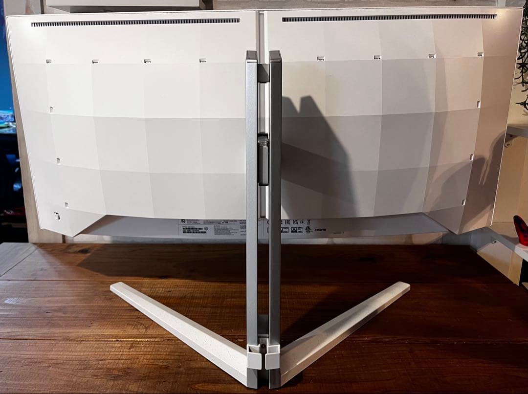 Philips 34M2C8600 OLED ウルトラワイドモニター