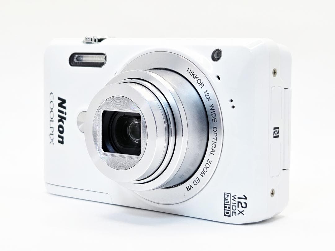 ニコン　Nikon COOLPIX S6900 ホワイト 《動作確認済み》
