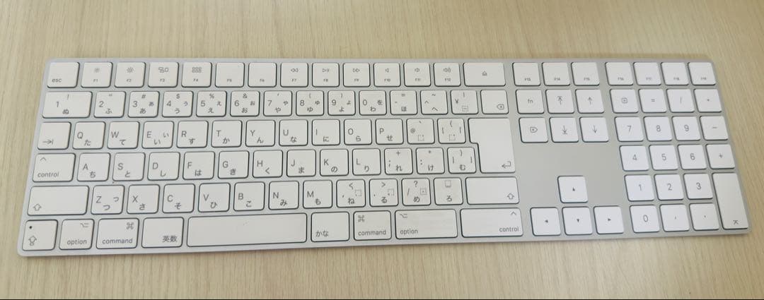 Apple Magic Keyboard 日本語（JIS)　テンキー付き