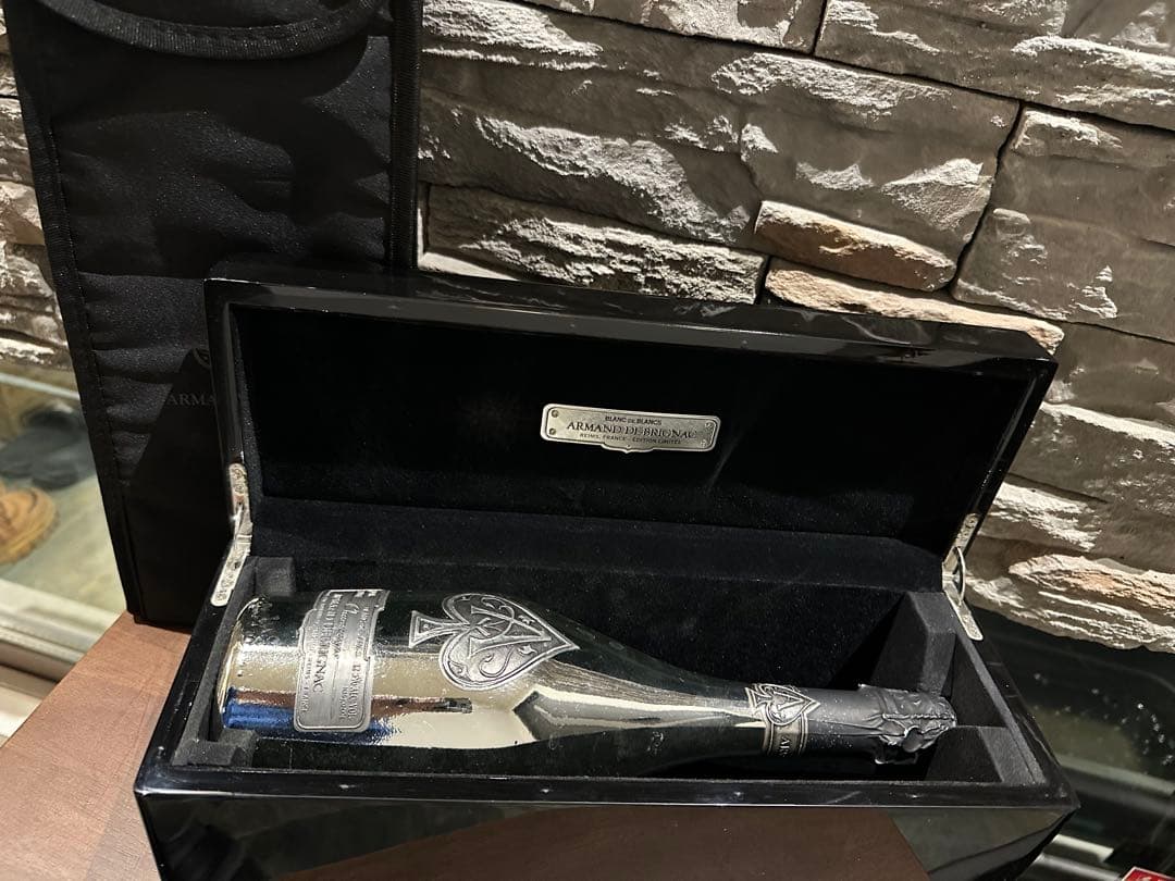 Armand de Brignac シャンパン シルバー