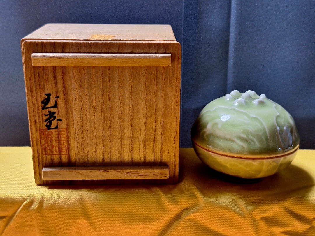 未使用！茶道　茶道具　香合　青磁　ざくろ　手塚玉堂　 京焼 香道具