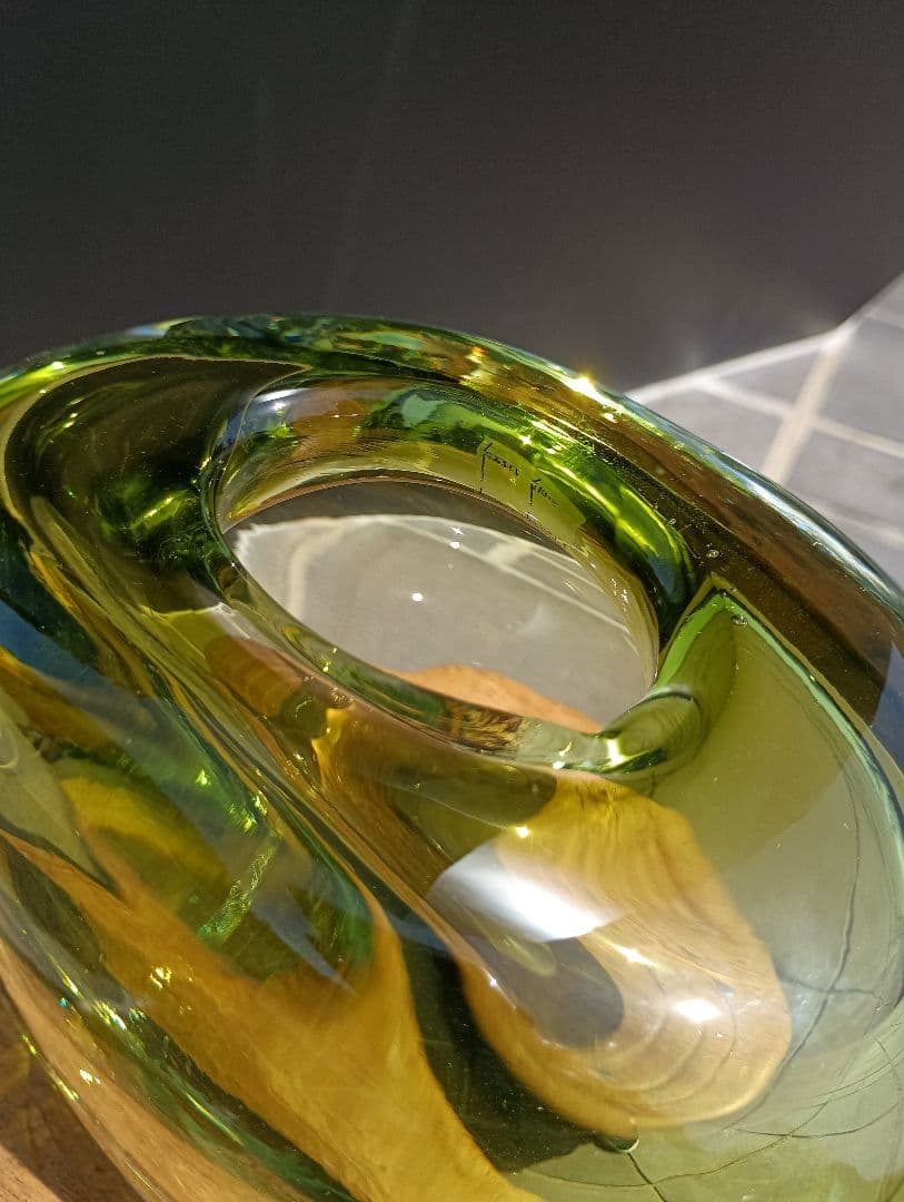 フラワーベース　ヘンリーディーン　ハンドメイド　サイン　吹きガラス　アクタス