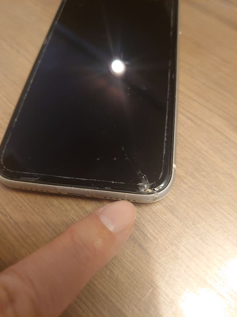 iPhone SE iPhone 11 白 ジャンク 2台 まとめ売り