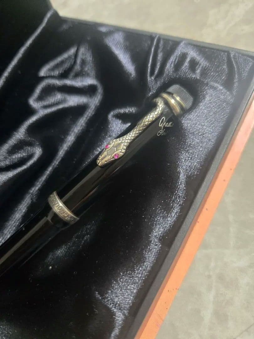 【限定品】MONTBLANC モンブラン　アガサ・クリスティ　 ボールペン