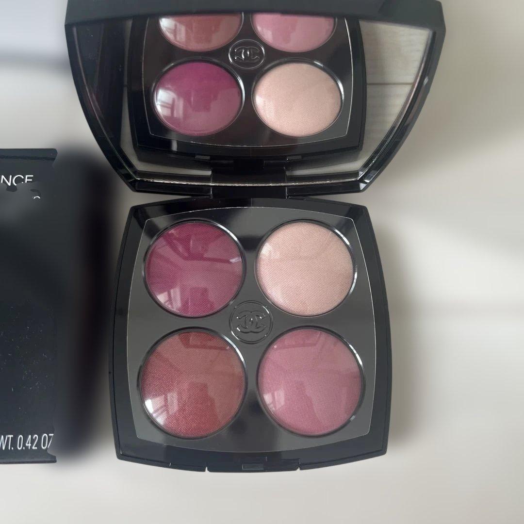 CHANEL ROUGE NOIR CONFIDENCE アイ&チーク