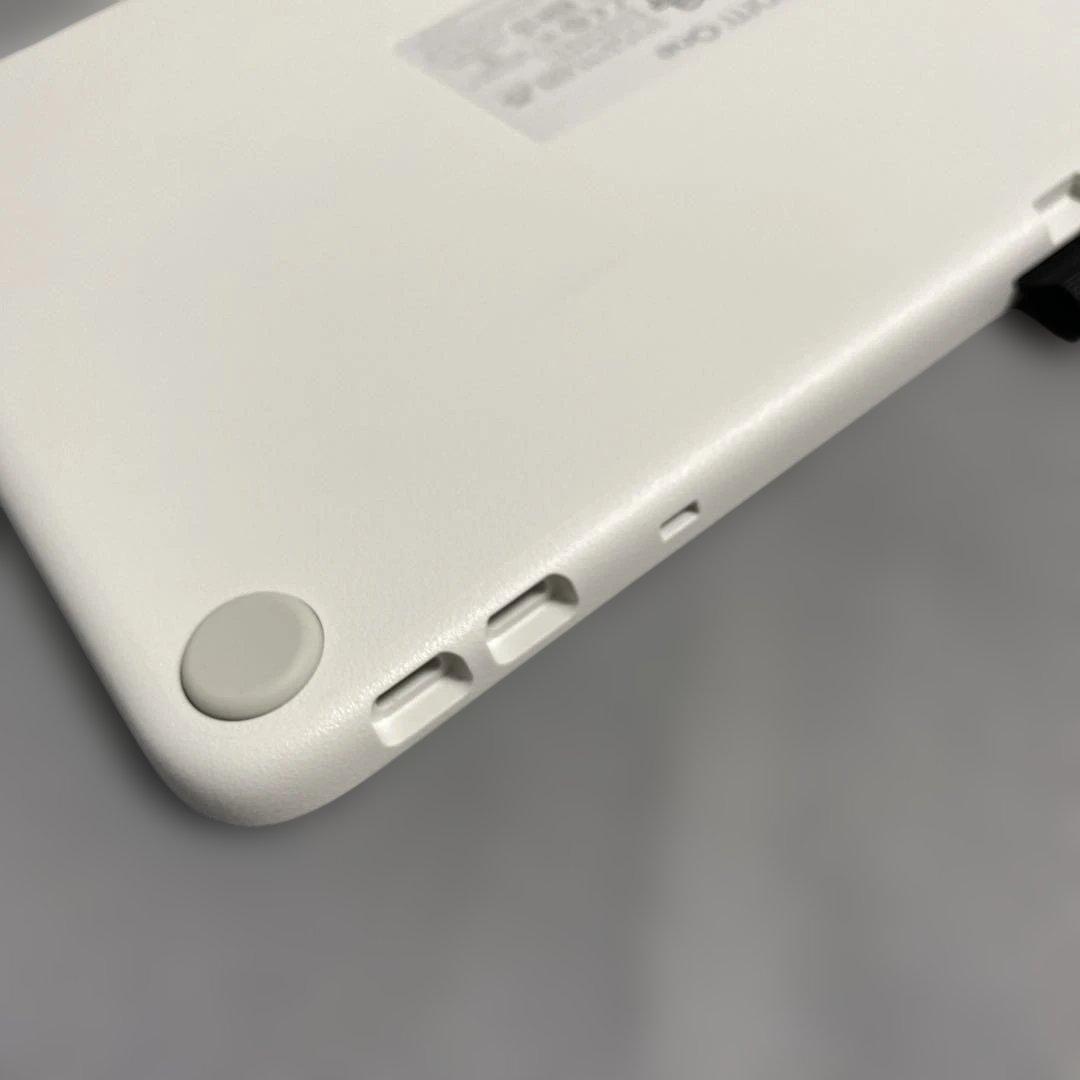 Wacom One 液晶ペンタブレット 12 Cable DTC121W0D