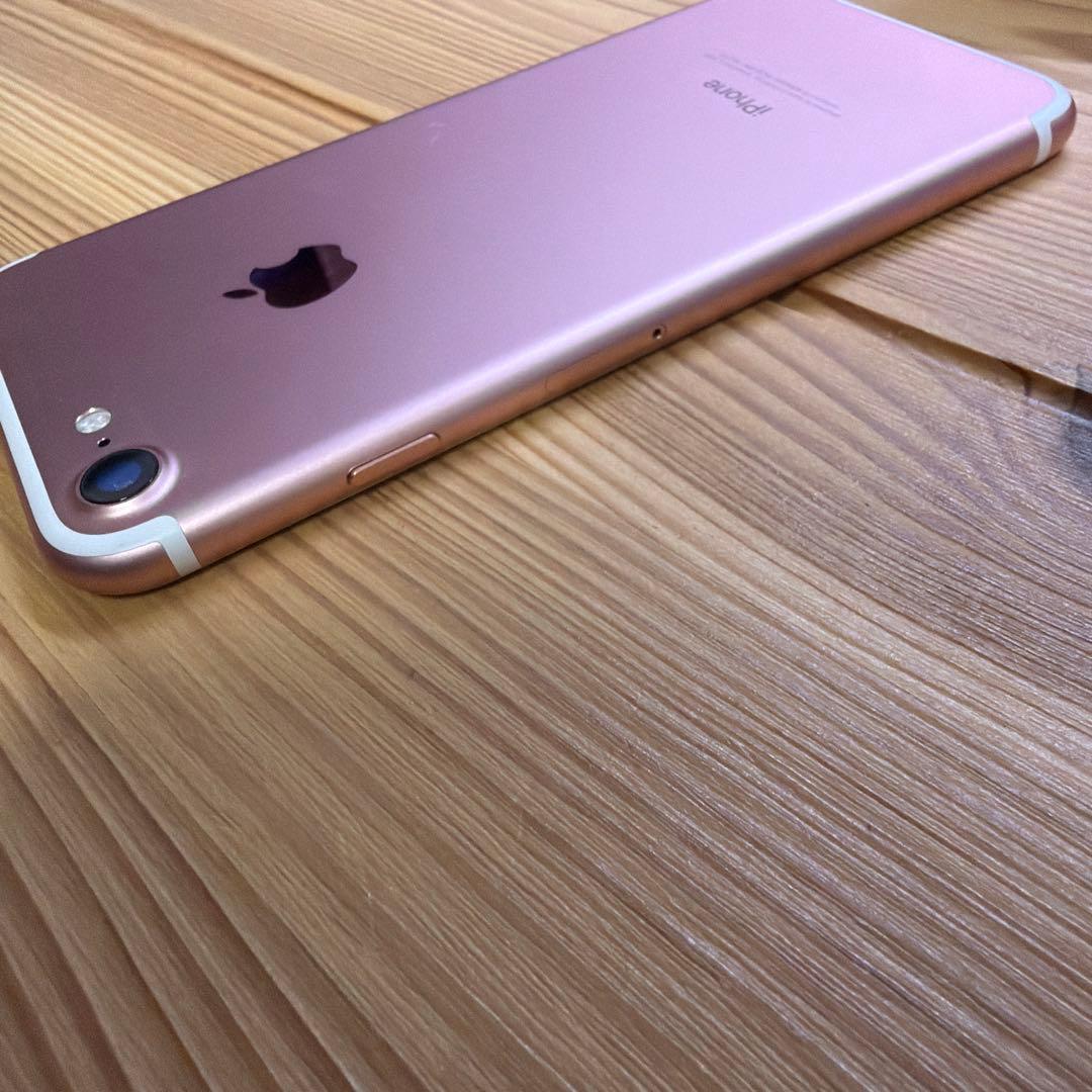 iPhone7 32GB ローズゴールドMNCJ2J/A バッテリー100%