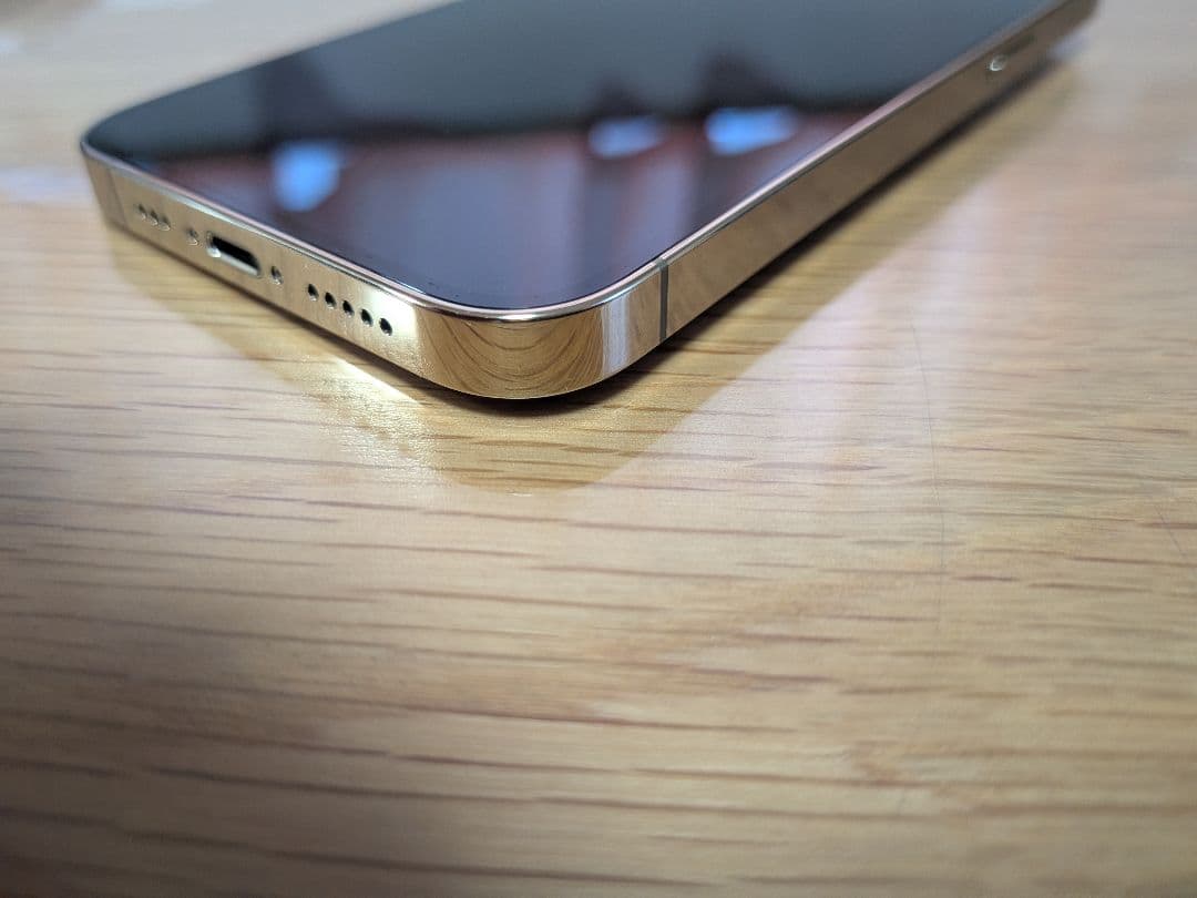 美品 Apple iPhone 13 Pro 512 GB ゴールド おまけ付き