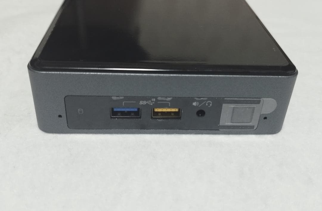 【美品 32GB / 1TB】Intel NUC8i5BEK 動作確認済