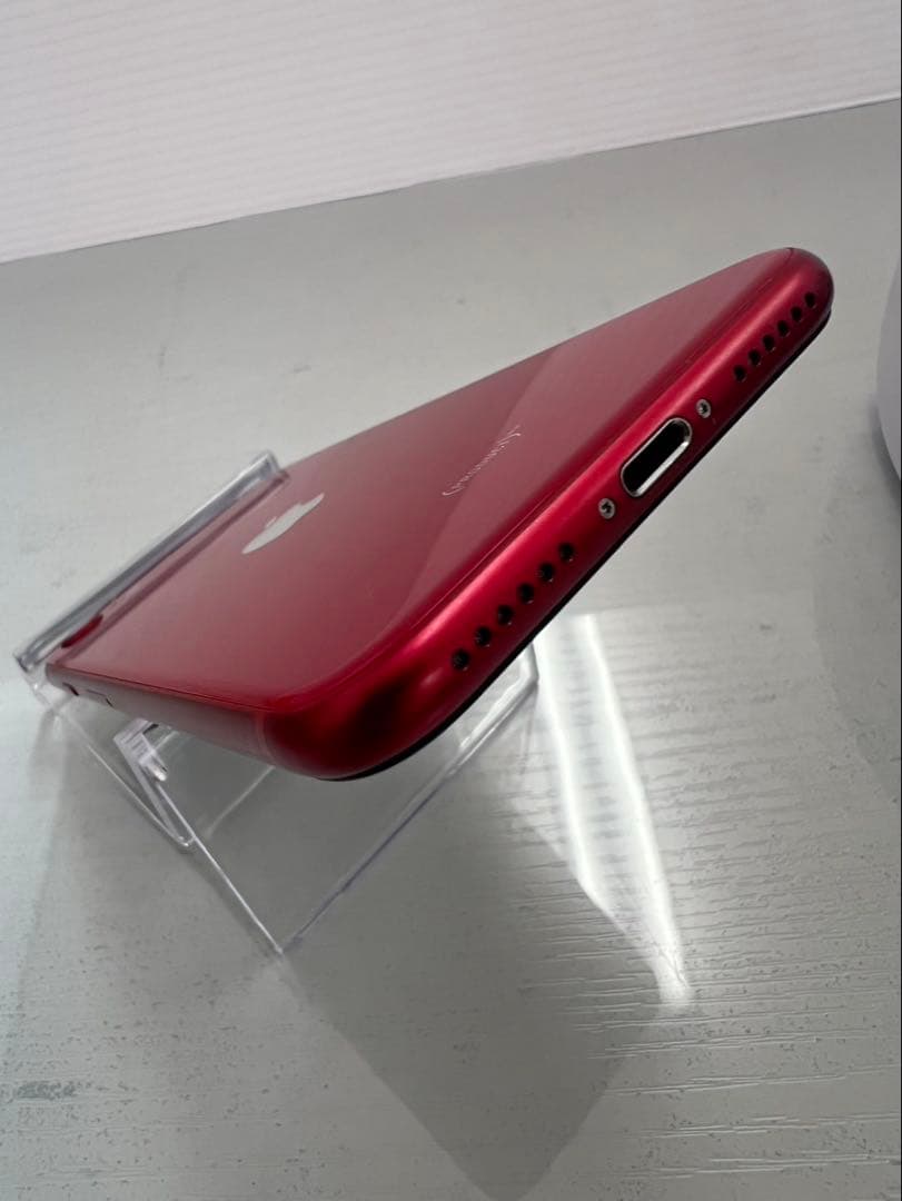 美品　iPhone SE2 256GB レッド SIMフリー