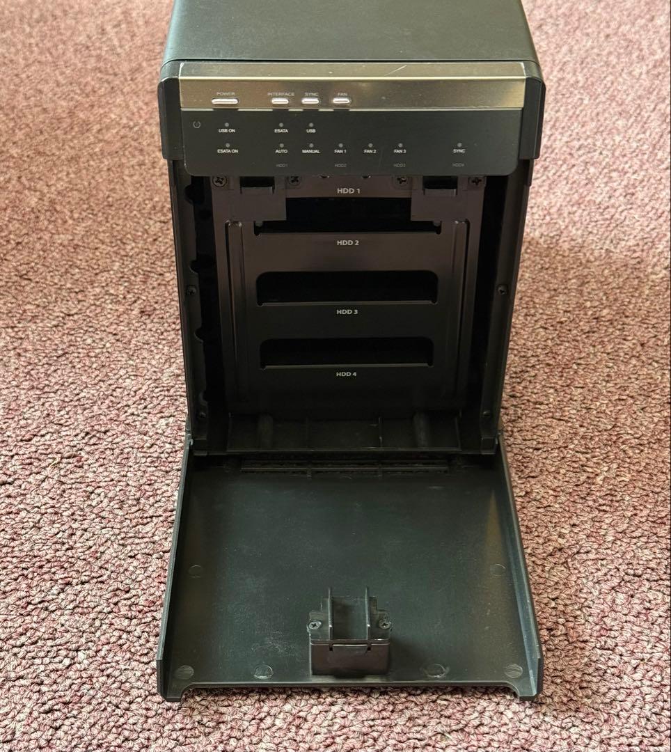 Logitec 4BAYハードディスクケースLHR-4BNHEU3中古