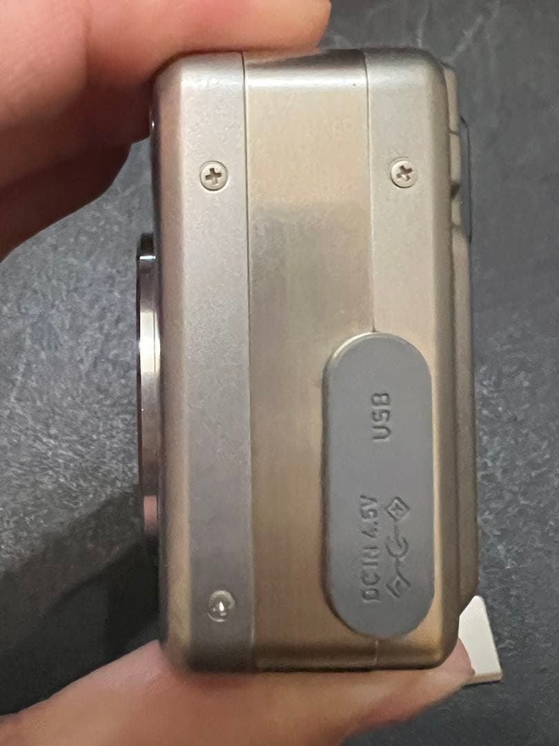 CASIO N78 デジタルカメラ　QV-R4 動作品