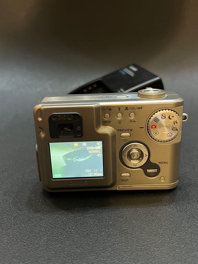 CASIO N78 デジタルカメラ　QV-R4 動作品