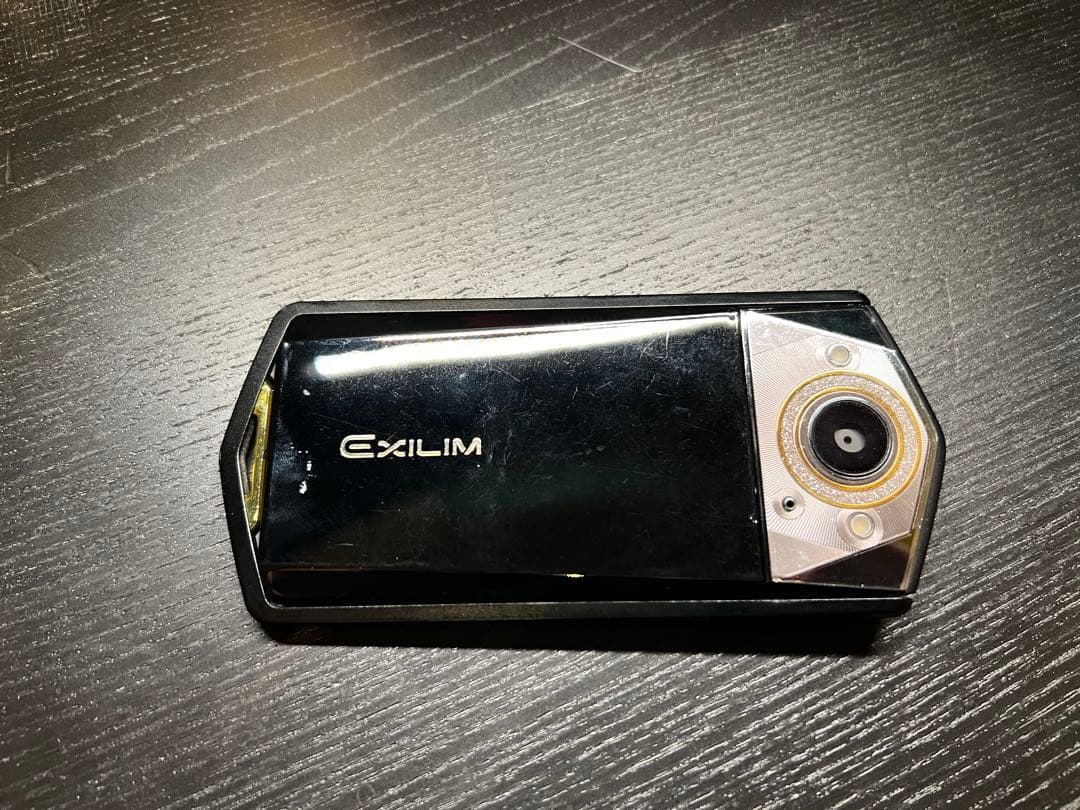花*様 【希少】CASIO EX-TR750 自撮り神機 Wi-Fi搭載 美肌