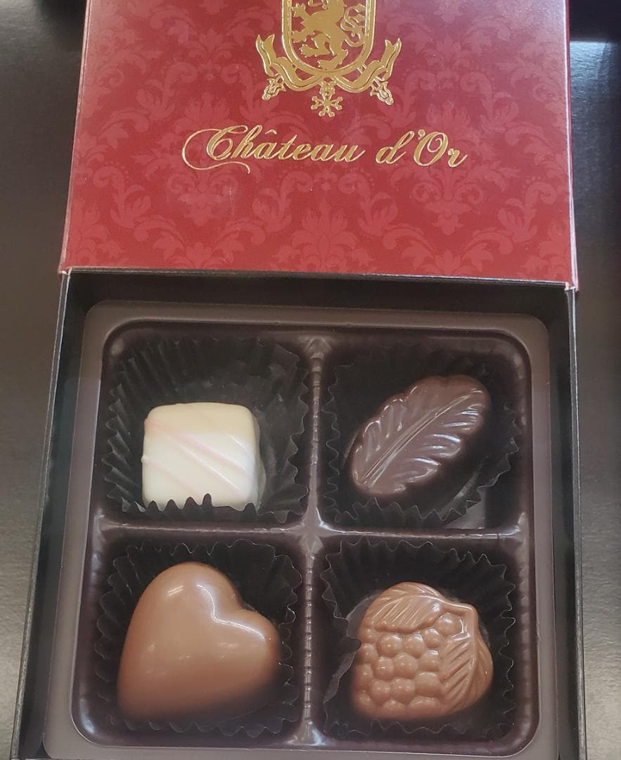 格安。値下げ。バレンタイン プレゼント くま 小物入れ ハート＋チョコレート