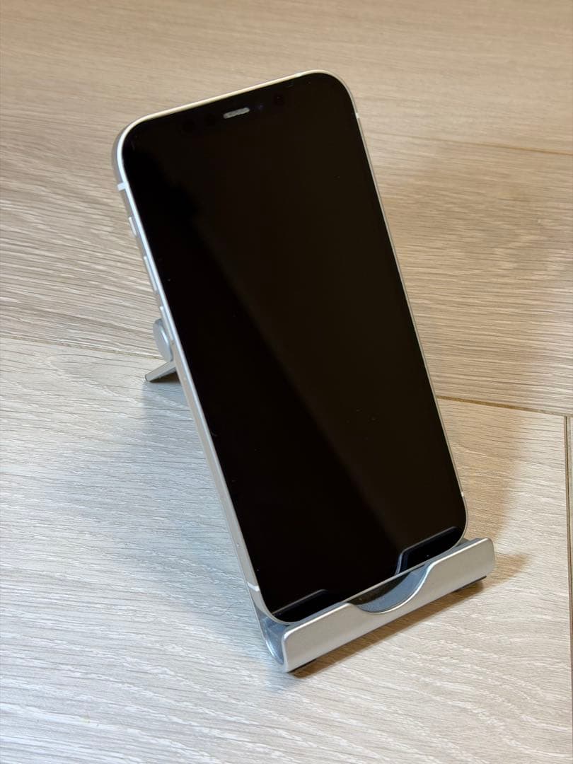 iPhone12(128GB)ホワイト中古美品
