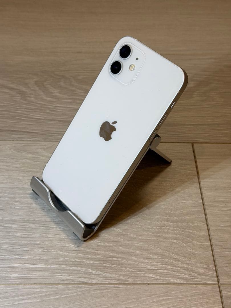 iPhone12(128GB)ホワイト中古美品