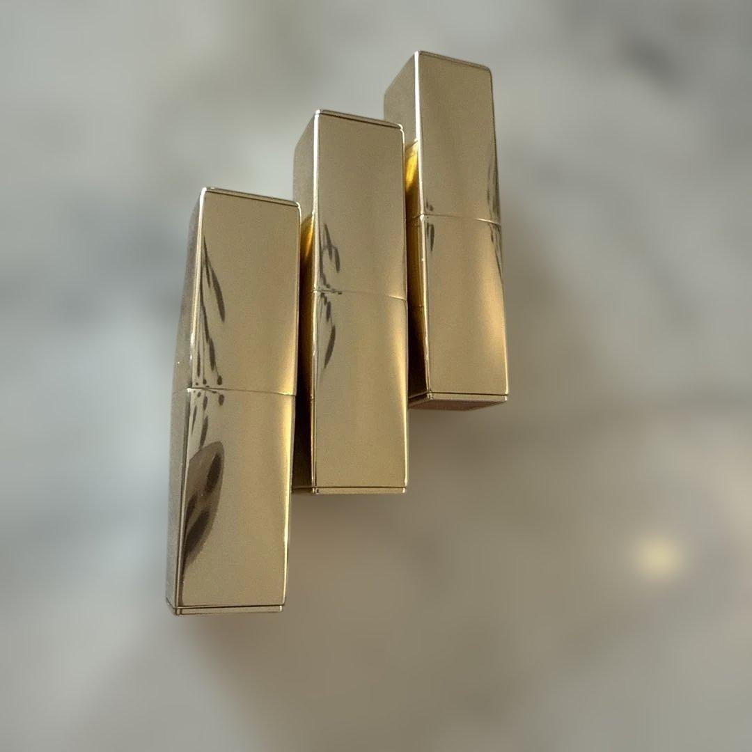 捨て色なし✨ESTEE LAUDER Kissable Lip Trio