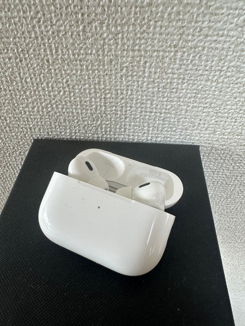AirPods Pro 第2世代本体 充電ケース付き