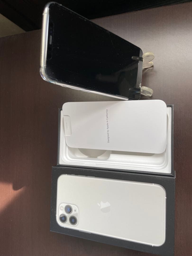 iPhone11 Pro Silver 256GB 画面割れ有り