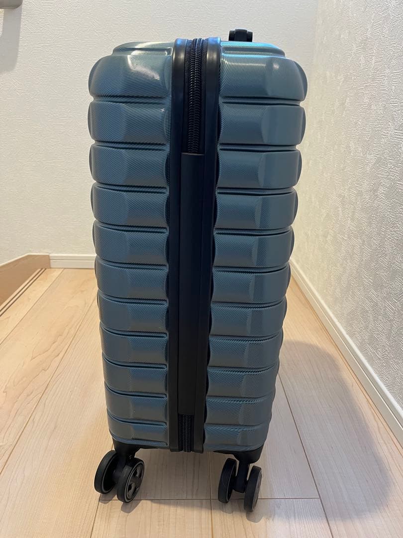 新品未使用 DELSEY PARIS スーツケース 機内持込23インチ グリーン