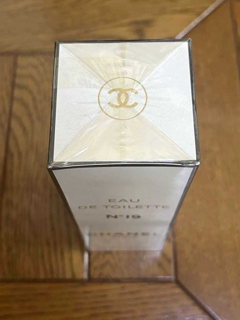 CHANEL シャネル オードトワレ N°19 100ml