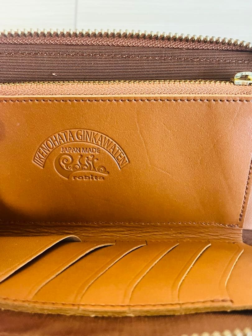 ロビタ　robita チェック柄　レザー財布
