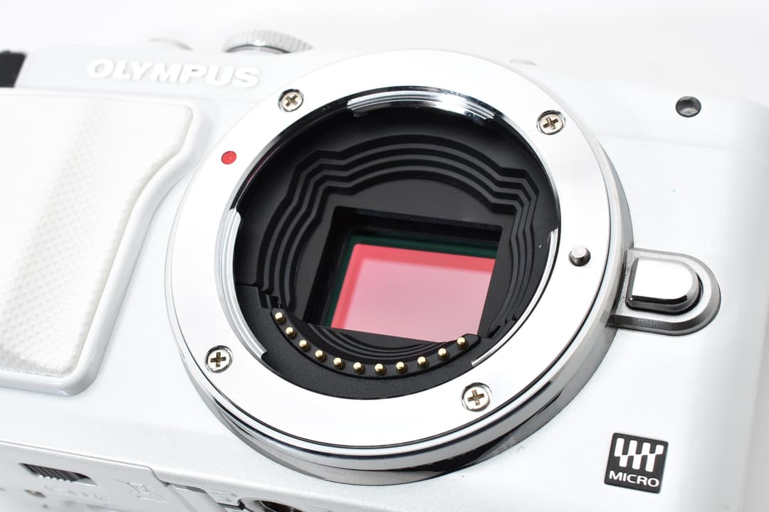 OLYMPUS E-PL6 ホワイトWレンズセット 0462