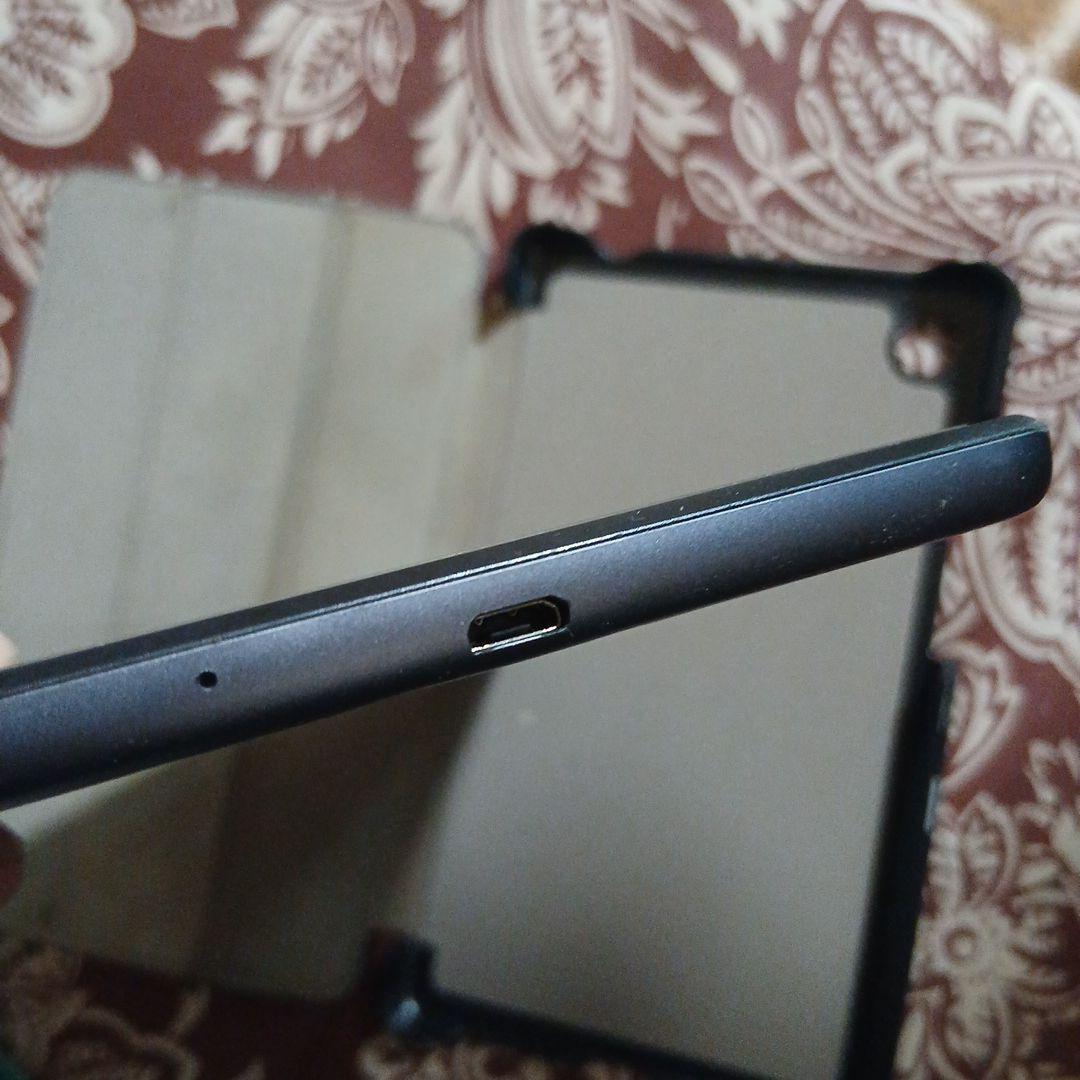 8.4迄緊急値下げ(激安最終値下げ)NEC LAVIE T7 タブレット