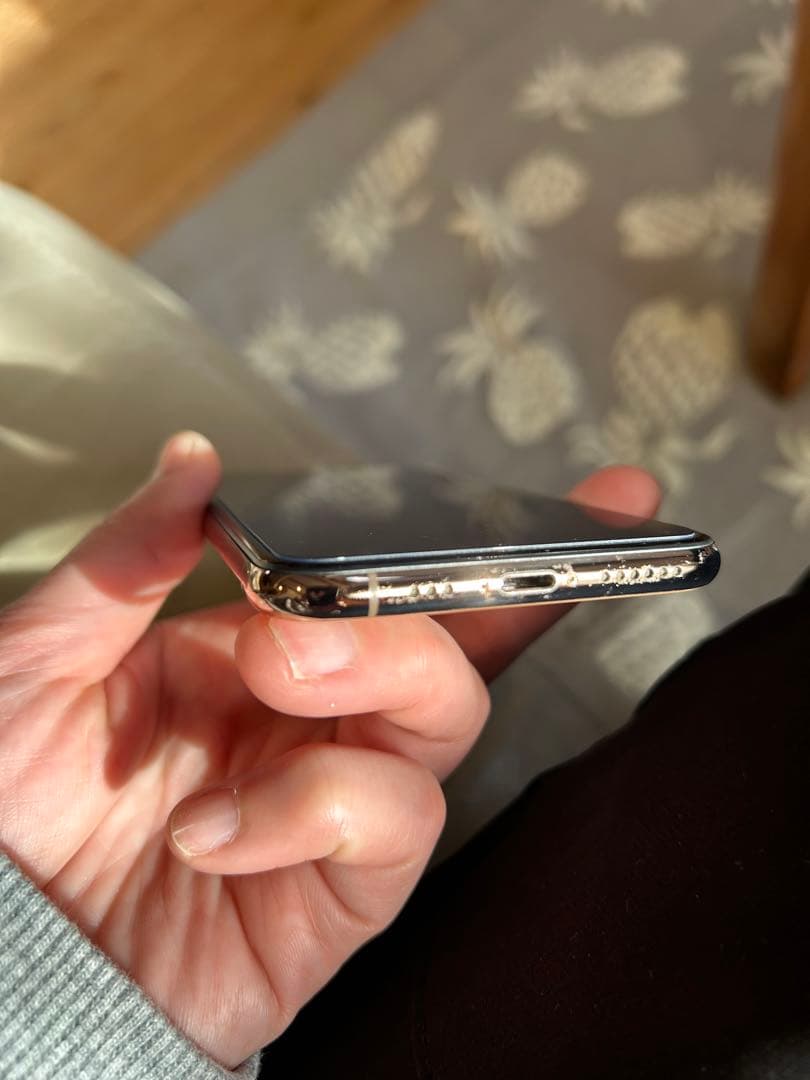 スマホ 本体 iPhoneXs ゴールド