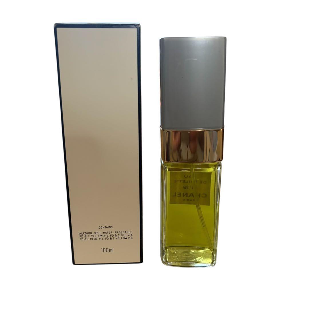 CHANEL シャネル N°19 オードトワレ 100ml スプレー 箱付 人気