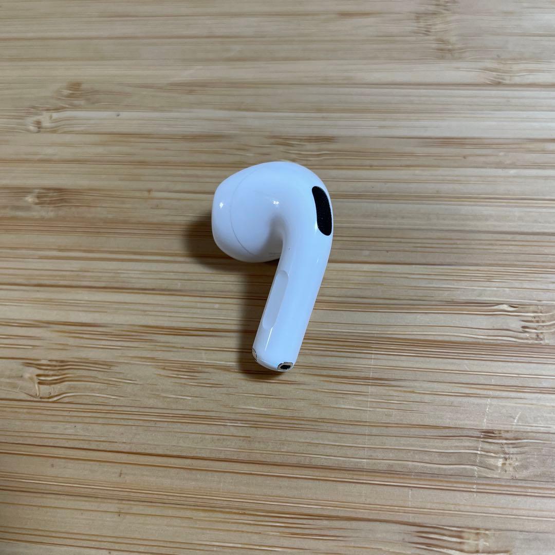 ⭐️Apple⭐️AirPods 4世代 片耳 L 左耳 ノイキャン無し A3053