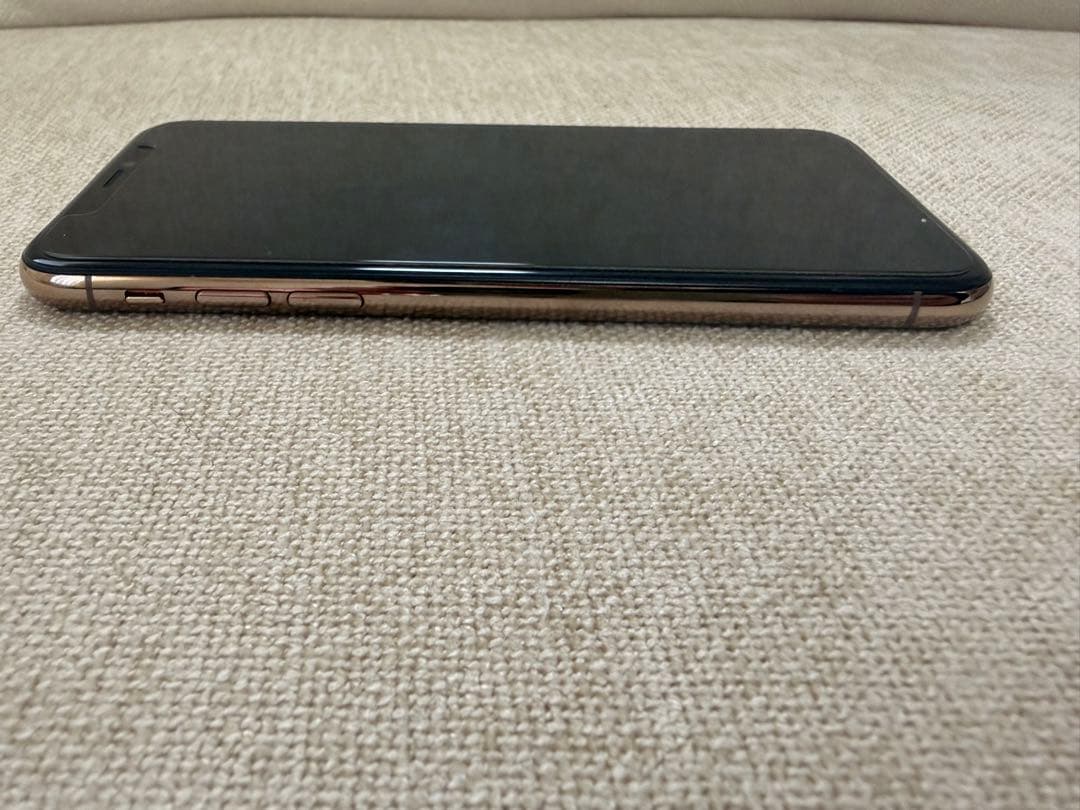 Apple iPhone Xs ゴールド 本体　SIMフリー